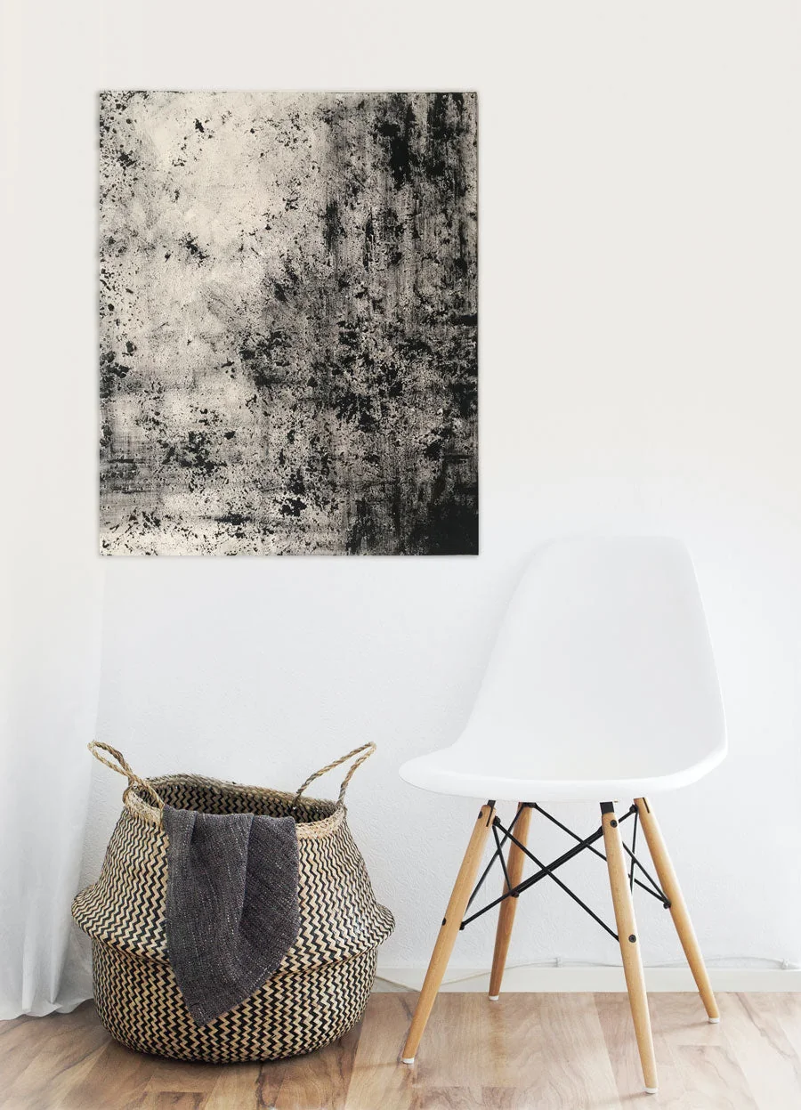 Black & White - View 3